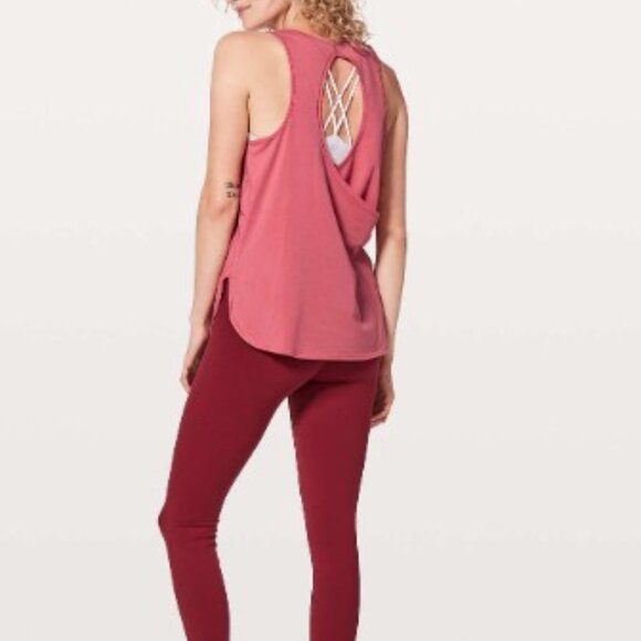 Lululemon Hit The Stride Tank. Size 6 Cherry Dust - Picture 1 of 9